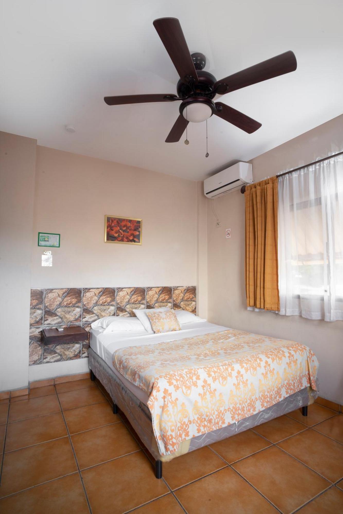 Apart Hotel La Trejo San Pedro Sula Exterior foto